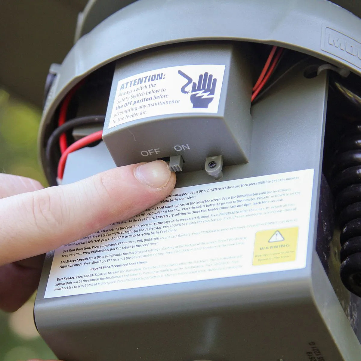 Moultrie NXT Hunter Feeder Kit